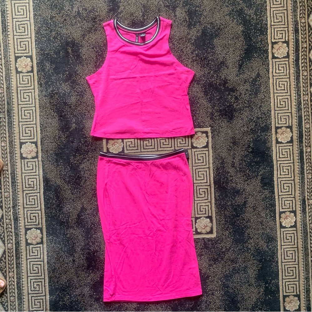 NWT sporty co ord set // top sz XL, bottom sz L